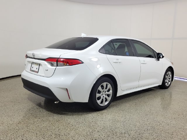 Used 2025 Toyota Corolla LE FWD image 5
