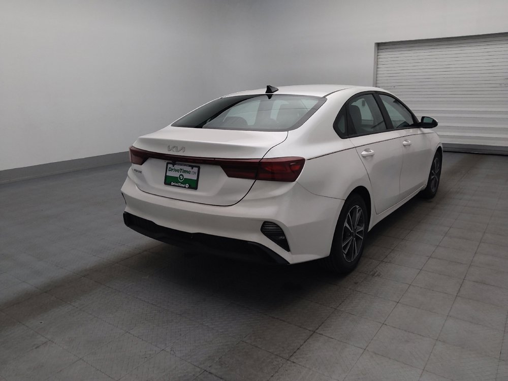Used 2023 Kia Forte LXS w/ LXS Technology Package FWD image 9