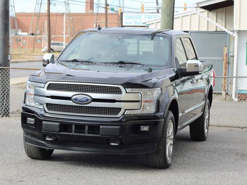 Used 2019 Ford F150 Platinum image 3