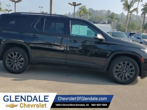 Used 2022 Chevrolet Traverse RS image 8