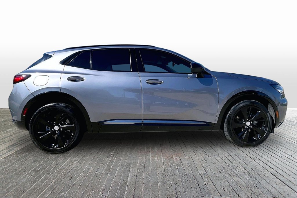 Used 2021 Buick Envision Essence w/ Technology Package I AWD/4WD image 8