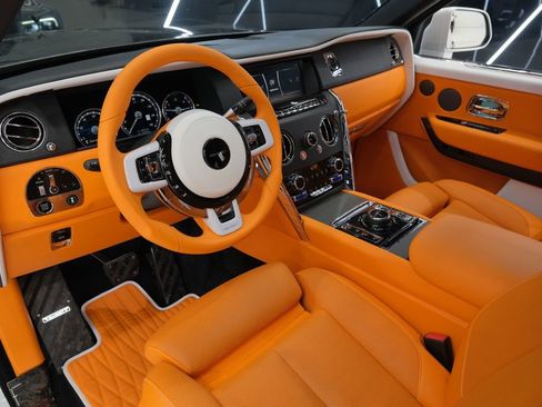 Used 2024 Rolls-Royce Cullinan AWD/4WD image 64