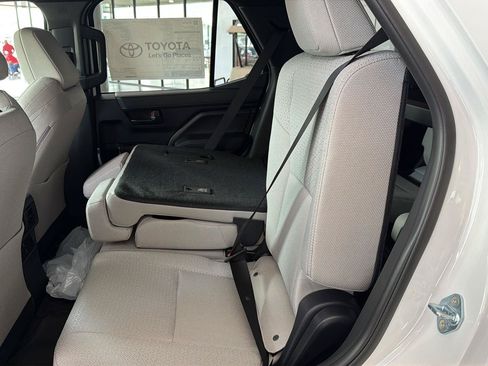 New 2026 Toyota 4Runner SR5 RWD image 10