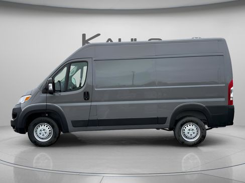 New 2025 RAM ProMaster 1500 w/ Convenience Group image 2