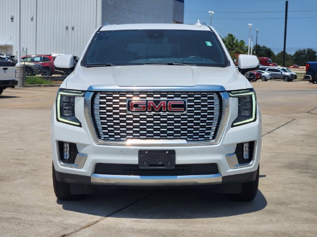 Used 2024 GMC Yukon XL Denali RWD image 2
