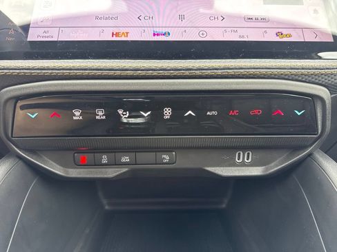 New 2026 Jeep Cherokee Laredo AWD/4WD image 15