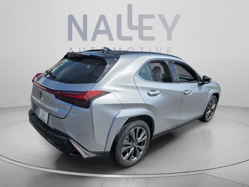 New 2026 Lexus UX 300h FWD image 4