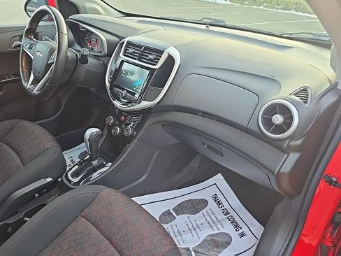 Used 2017 Chevrolet Sonic LT w/ Convenience Package image 26