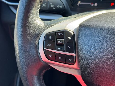 Certified 2022 Ford Explorer XLT w/ Equipment Group 202A image 30