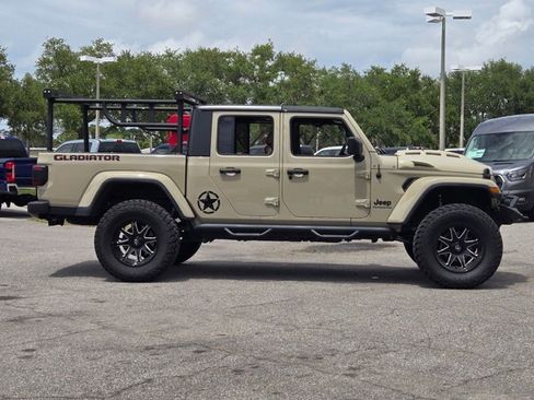 Used 2020 Jeep Gladiator Sport w/ Quick Order Package 24S AWD/4WD image 4
