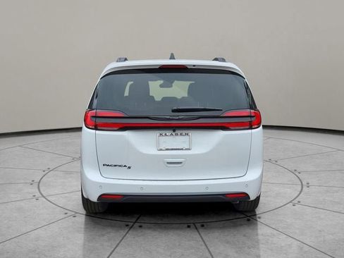 New 2026 Chrysler Pacifica Select w/ S Appearance Package image 11