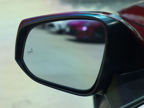 Used 2019 Toyota RAV4 XLE Premium FWD image 9