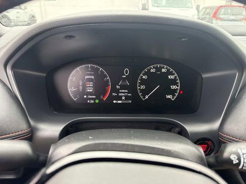 Used 2025 Honda HR-V Sport image 39