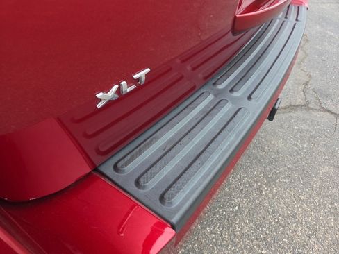 Used 2016 Ford Expedition XLT w/ Equipment Group 202A image 9