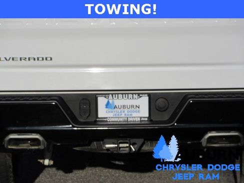 Used 2022 Chevrolet Silverado 1500 LT Trail Boss w/ Convenience Package II image 8