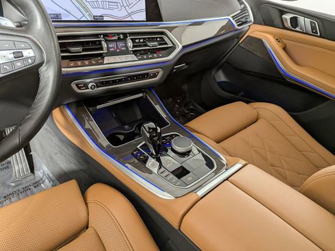 Used 2023 BMW X5 xDrive40i w/ Premium Package AWD/4WD image 38