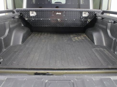 Used 2020 Jeep Gladiator Sport w/ Quick Order Package 24S image 17