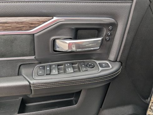 Used 2021 RAM 3500 Laramie AWD/4WD image 19