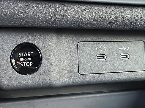 Certified 2025 Nissan Rogue S image 18