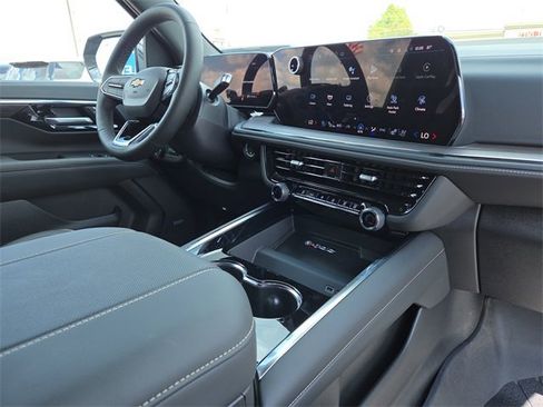 New 2025 Chevrolet Tahoe Premier w/ Sun And Tow Package image 17