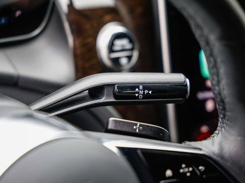 Certified 2025 Mercedes-Benz GLC 300 image 19