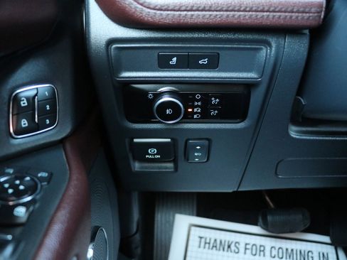 Used 2024 Ford Expedition Max Limited image 12