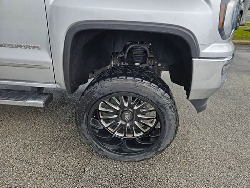 Used 2018 GMC Sierra 1500 SLT AWD/4WD image 11