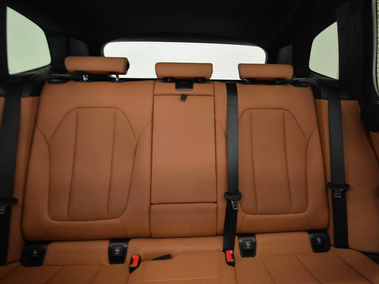 Used 2024 BMW X3 sDrive30i w/ Convenience Package RWD image 8