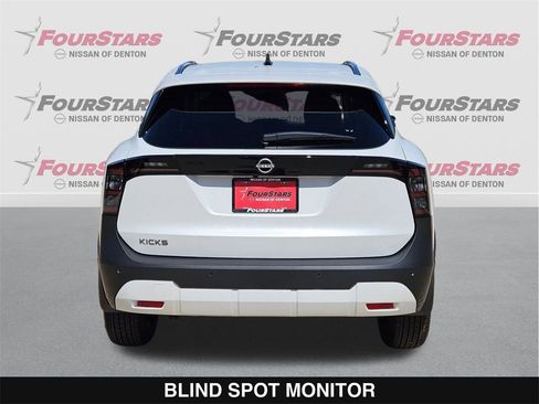 New 2026 Nissan Kicks SV image 5