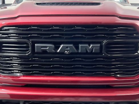 Used 2024 RAM 3500 Limited image 13
