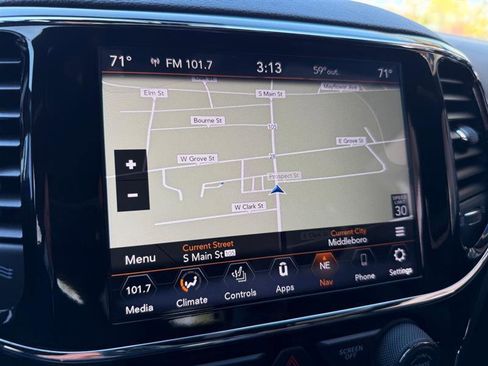 Used 2019 Jeep Grand Cherokee Limited AWD/4WD image 20