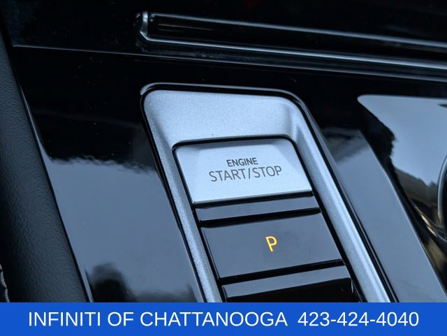 Used 2024 Volkswagen Atlas SE w/ Black Wheel Package FWD image 17