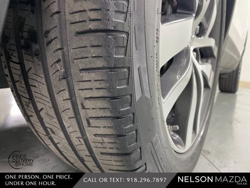 Used 2017 Honda Pilot Touring image 10