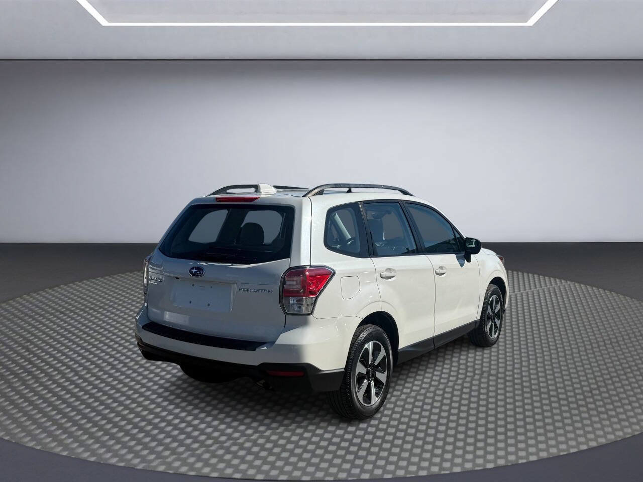 Used 2018 Subaru Forester 2.5i w/ Alloy Wheel Package AWD/4WD image 7