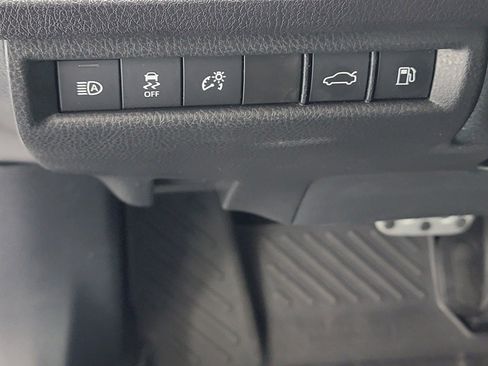 Certified 2025 Toyota Camry SE image 19