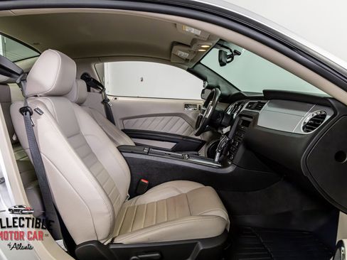 Used 2011 Ford Mustang GT Premium image 94