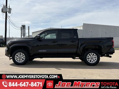 Used 2024 Toyota Tacoma SR5 image 6