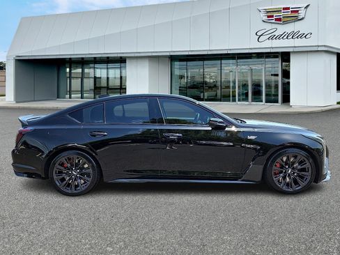 Certified 2026 Cadillac CT5 V Blackwing w/ Super Cruise 1 Package RWD image 6
