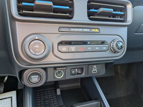 New 2025 Ford Maverick Lobo image 17