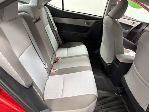 Used 2017 Toyota Corolla LE FWD image 19