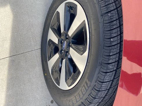 Used 2017 Subaru Forester 2.5i Premium image 10