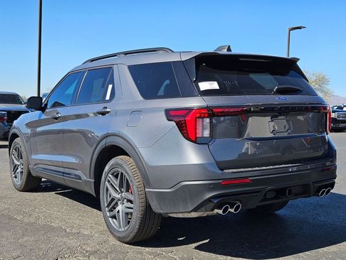 New 2026 Ford Explorer ST AWD/4WD image 8