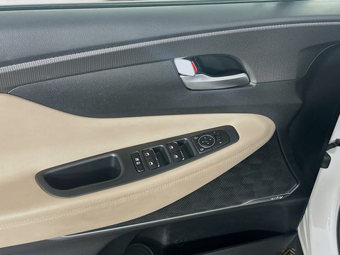 Used 2020 Hyundai Santa Fe SEL FWD image 15
