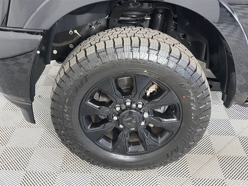 Used 2024 RAM 3500 Limited AWD/4WD image 8