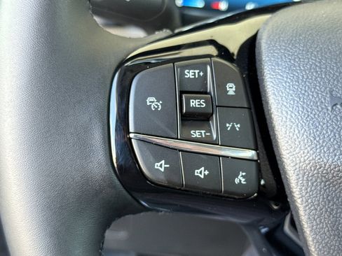 New 2025 Ford Escape Active w/ Active Premium Tech Pack image 28