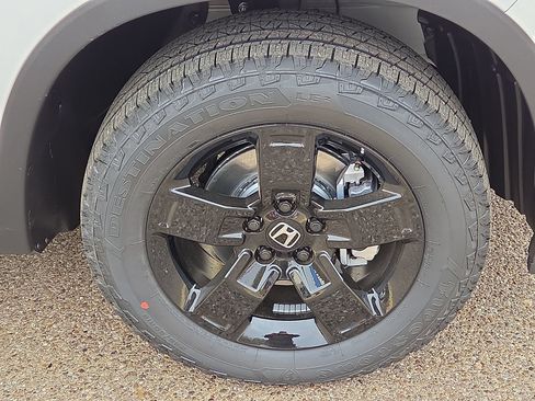 New 2026 Honda Ridgeline Black Edition image 6