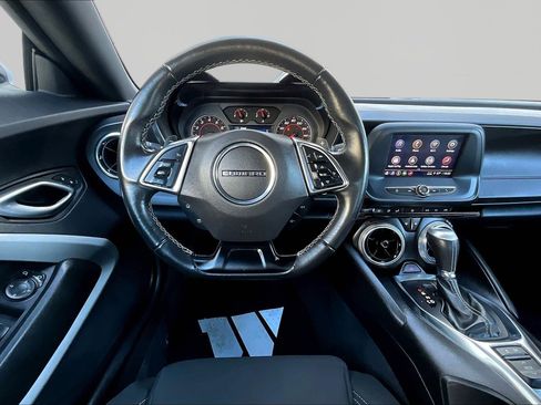 Used 2023 Chevrolet Camaro LT image 9