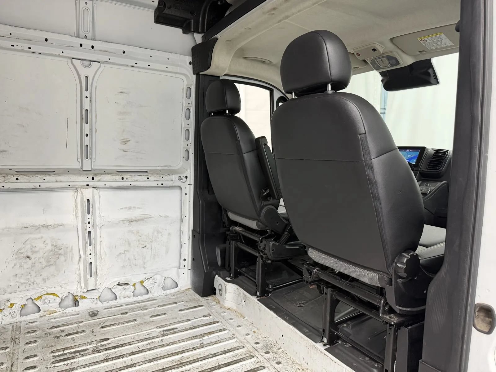 Used 2023 RAM ProMaster 2500 FWD image 10