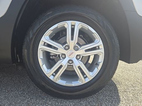 Used 2019 GMC Terrain SLE w/ Driver Convenience Package image 26