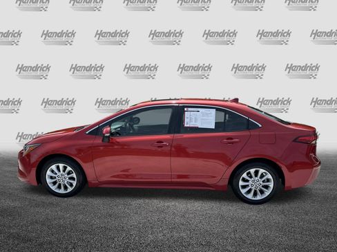 Certified 2021 Toyota Corolla XLE image 7